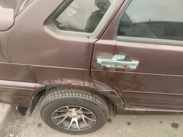 Червоний ВАЗ 2115 Самара, об'ємом двигуна 1 л та пробігом 212 тис. км за 1700 $, фото 7 на Automoto.ua