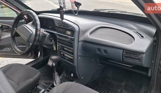 Червоний ВАЗ 2115 Самара, об'ємом двигуна 1.6 л та пробігом 188 тис. км за 2700 $, фото 27 на Automoto.ua