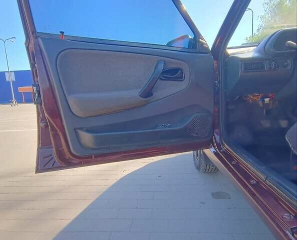 Красный ВАЗ 2115 Самара, объемом двигателя 1.6 л и пробегом 155 тыс. км за 2250 $, фото 19 на Automoto.ua