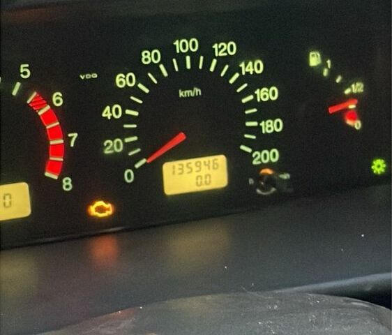 Червоний ВАЗ 2115 Самара, об'ємом двигуна 1.6 л та пробігом 130 тис. км за 1800 $, фото 3 на Automoto.ua