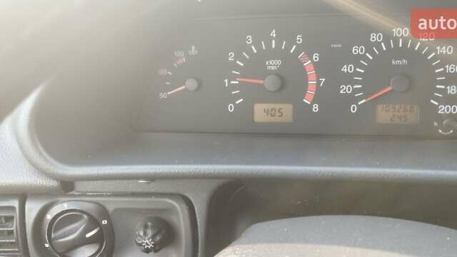 Красный ВАЗ 2115 Самара, объемом двигателя 1.5 л и пробегом 109 тыс. км за 1900 $, фото 12 на Automoto.ua