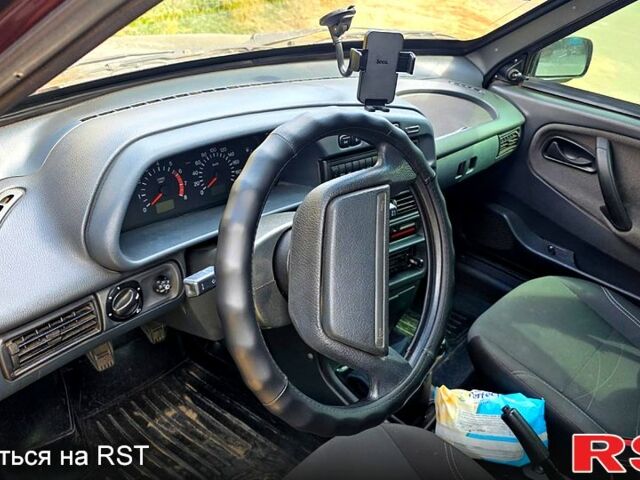 ВАЗ 2115 Самара 2011 в Боярка на Automoto.ua Красный ВАЗ 2115 Самара, объемом двигателя 1.6 л и пробегом 180 тыс. км за 1700 $, фото 4 на Automoto.ua