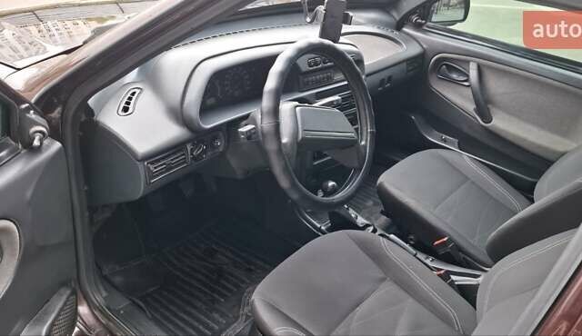 Червоний ВАЗ 2115 Самара, об'ємом двигуна 1.6 л та пробігом 188 тис. км за 2700 $, фото 17 на Automoto.ua