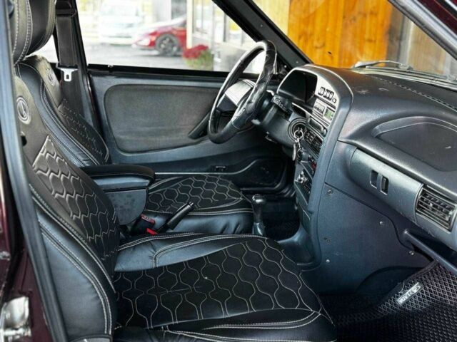 Красный ВАЗ 2115 Самара, объемом двигателя 1.6 л и пробегом 160 тыс. км за 3599 $, фото 16 на Automoto.ua