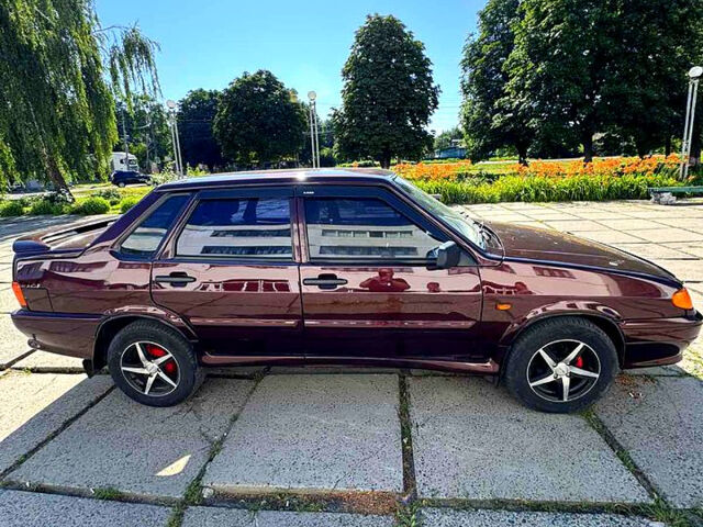 Красный ВАЗ 2115 Самара, объемом двигателя 1.6 л и пробегом 150 тыс. км за 2800 $, фото 5 на Automoto.ua