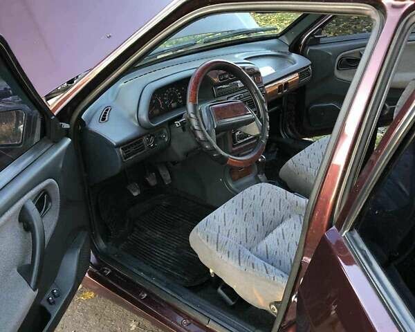 Червоний ВАЗ 2115 Самара, об'ємом двигуна 1.6 л та пробігом 130 тис. км за 2800 $, фото 10 на Automoto.ua