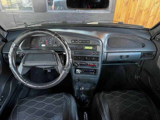 Красный ВАЗ 2115 Самара, объемом двигателя 1.6 л и пробегом 160 тыс. км за 3599 $, фото 12 на Automoto.ua