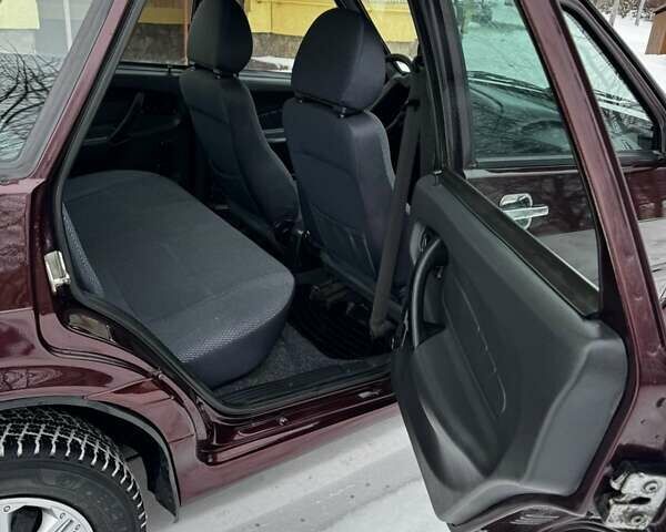 Красный ВАЗ 2115 Самара, объемом двигателя 1.6 л и пробегом 137 тыс. км за 2499 $, фото 12 на Automoto.ua