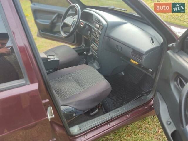 Красный ВАЗ 2115 Самара, объемом двигателя 1.6 л и пробегом 100 тыс. км за 2600 $, фото 11 на Automoto.ua