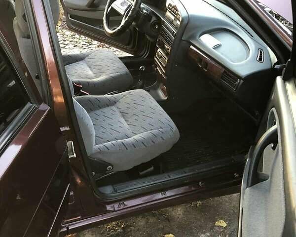 Червоний ВАЗ 2115 Самара, об'ємом двигуна 1.6 л та пробігом 130 тис. км за 2800 $, фото 12 на Automoto.ua