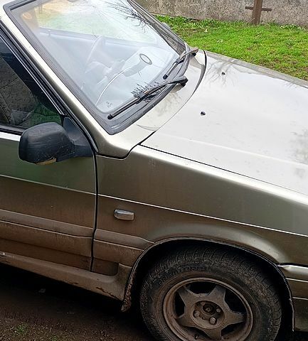 ВАЗ 2115 Самара, объемом двигателя 1.5 л и пробегом 0 тыс. км за 1400 $, фото 9 на Automoto.ua