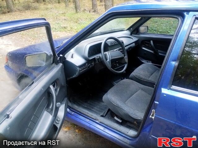 ВАЗ 2115 Самара, объемом двигателя 1.5 л и пробегом 250 тыс. км за 1350 $, фото 2 на Automoto.ua