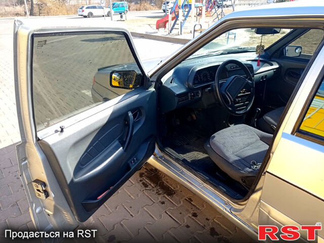 ВАЗ 2115 Самара, объемом двигателя 1.6 л и пробегом 186 тыс. км за 1600 $, фото 2 на Automoto.ua