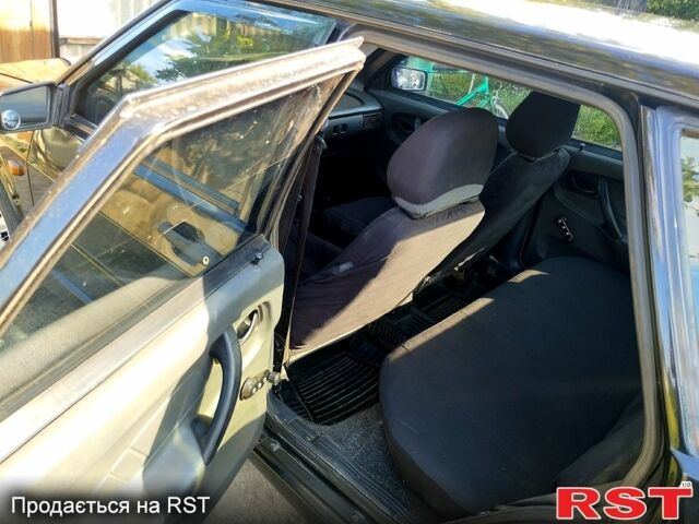 ВАЗ 2115 Самара, объемом двигателя 1.6 л и пробегом 220 тыс. км за 1300 $, фото 7 на Automoto.ua