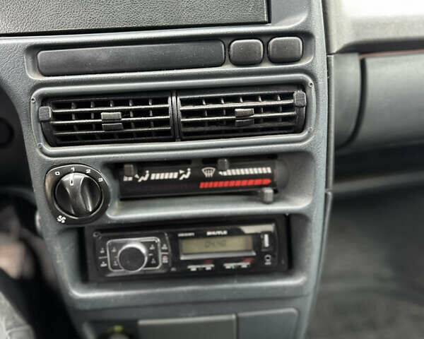 ВАЗ 2115 Самара, объемом двигателя 1.6 л и пробегом 130 тыс. км за 2150 $, фото 6 на Automoto.ua