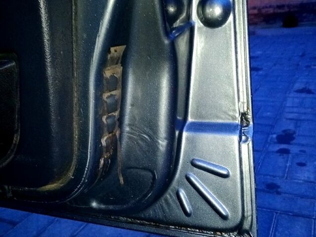 ВАЗ 2115 Самара, объемом двигателя 1.6 л и пробегом 180 тыс. км за 2480 $, фото 4 на Automoto.ua