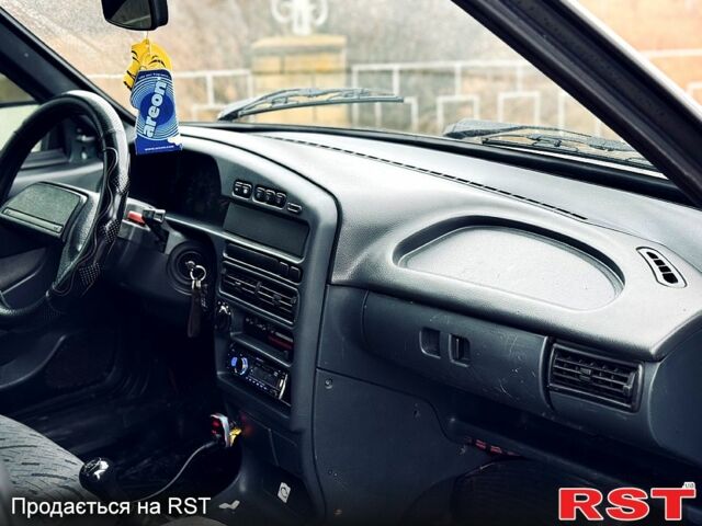 ВАЗ 2115 Самара, объемом двигателя 1.6 л и пробегом 103 тыс. км за 2750 $, фото 9 на Automoto.ua