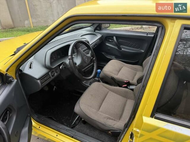 Жовтий ВАЗ 2115 Самара, об'ємом двигуна 1.5 л та пробігом 152 тис. км за 1500 $, фото 8 на Automoto.ua
