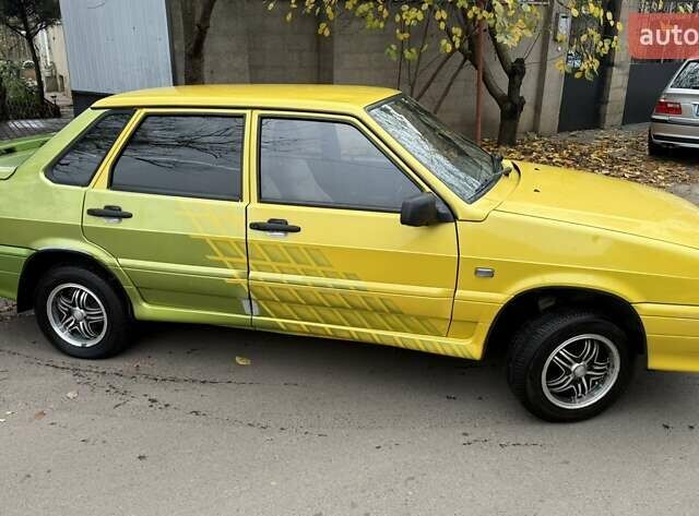 Жовтий ВАЗ 2115 Самара, об'ємом двигуна 1.5 л та пробігом 152 тис. км за 1500 $, фото 3 на Automoto.ua