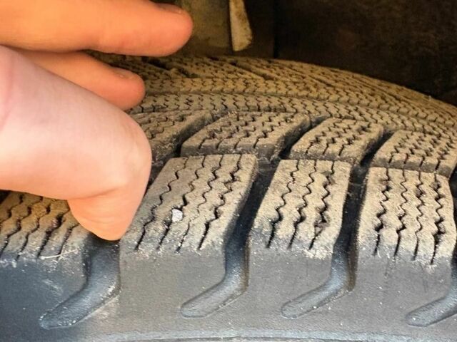 Сірий ВАЗ 2115 Самара, об'ємом двигуна 1.6 л та пробігом 250 тис. км за 1750 $, фото 3 на Automoto.ua