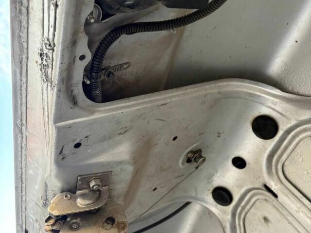 Сірий ВАЗ 2115 Самара, об'ємом двигуна 1.6 л та пробігом 250 тис. км за 1750 $, фото 7 на Automoto.ua