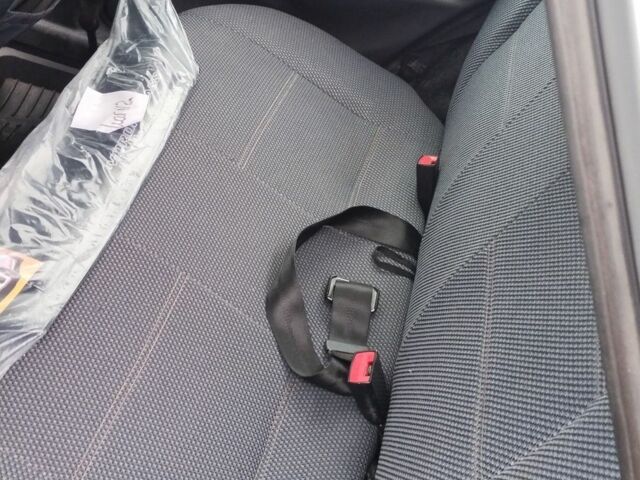 Серый ВАЗ 2115 Самара, объемом двигателя 1.6 л и пробегом 198 тыс. км за 2500 $, фото 8 на Automoto.ua