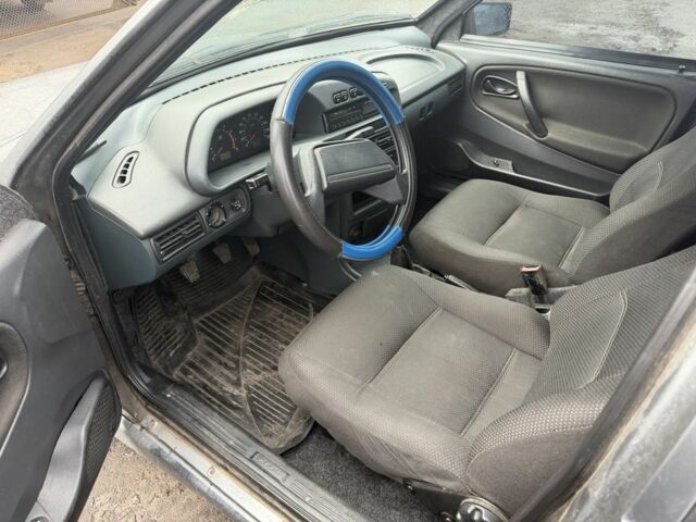 Серый ВАЗ 2115 Самара, объемом двигателя 1.6 л и пробегом 260 тыс. км за 2800 $, фото 4 на Automoto.ua