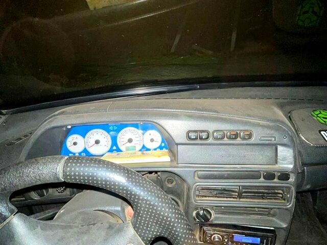 Серый ВАЗ 2115 Самара, объемом двигателя 1.5 л и пробегом 0 тыс. км за 1400 $, фото 5 на Automoto.ua