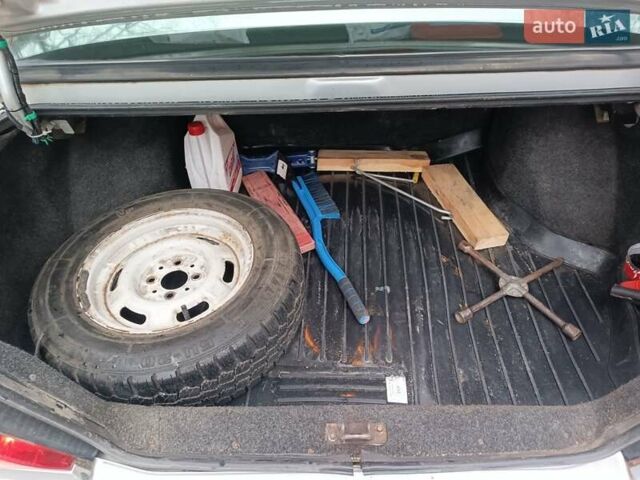 Серый ВАЗ 2115 Самара, объемом двигателя 1.6 л и пробегом 340 тыс. км за 1500 $, фото 6 на Automoto.ua