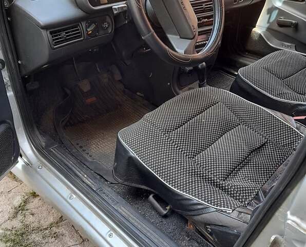 Серый ВАЗ 2115 Самара, объемом двигателя 1.5 л и пробегом 167 тыс. км за 2200 $, фото 3 на Automoto.ua