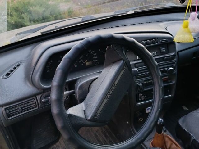 Серый ВАЗ 2115 Самара, объемом двигателя 1.5 л и пробегом 180 тыс. км за 1600 $, фото 2 на Automoto.ua