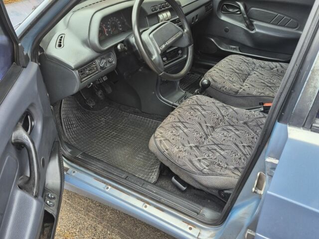 Серый ВАЗ 2115 Самара, объемом двигателя 1.5 л и пробегом 220 тыс. км за 1350 $, фото 4 на Automoto.ua