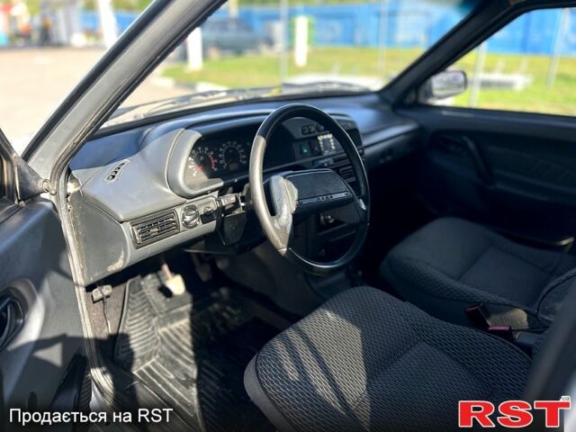 Серый ВАЗ 2115 Самара, объемом двигателя 1.5 л и пробегом 320 тыс. км за 1399 $, фото 6 на Automoto.ua