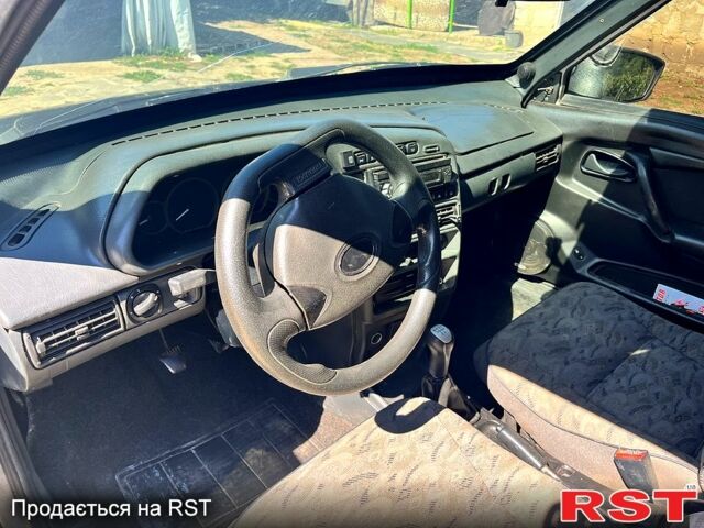 Серый ВАЗ 2115 Самара, объемом двигателя 1.5 л и пробегом 58 тыс. км за 1200 $, фото 4 на Automoto.ua