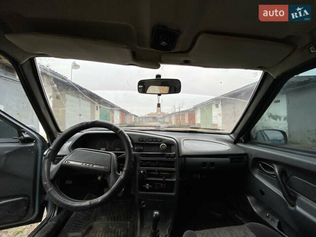 Серый ВАЗ 2115 Самара, объемом двигателя 1.5 л и пробегом 320 тыс. км за 1650 $, фото 9 на Automoto.ua