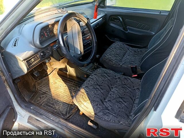 Серый ВАЗ 2115 Самара, объемом двигателя 1.5 л и пробегом 260 тыс. км за 1300 $, фото 6 на Automoto.ua