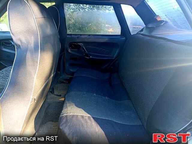 Серый ВАЗ 2115 Самара, объемом двигателя 1.5 л и пробегом 260 тыс. км за 1300 $, фото 5 на Automoto.ua