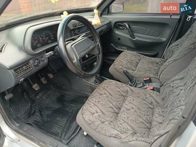 Серый ВАЗ 2115 Самара, объемом двигателя 1.5 л и пробегом 253 тыс. км за 1300 $, фото 17 на Automoto.ua