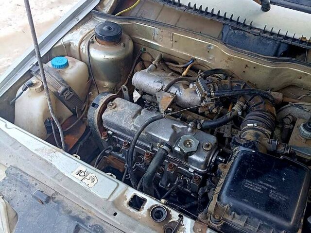 Серый ВАЗ 2115 Самара, объемом двигателя 1.5 л и пробегом 300 тыс. км за 1150 $, фото 13 на Automoto.ua