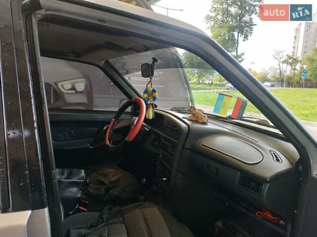Серый ВАЗ 2115 Самара, объемом двигателя 1.5 л и пробегом 250 тыс. км за 1700 $, фото 1 на Automoto.ua