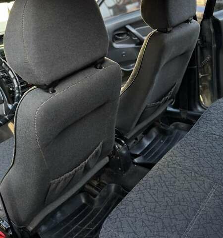 Серый ВАЗ 2115 Самара, объемом двигателя 1.5 л и пробегом 168 тыс. км за 2000 $, фото 2 на Automoto.ua