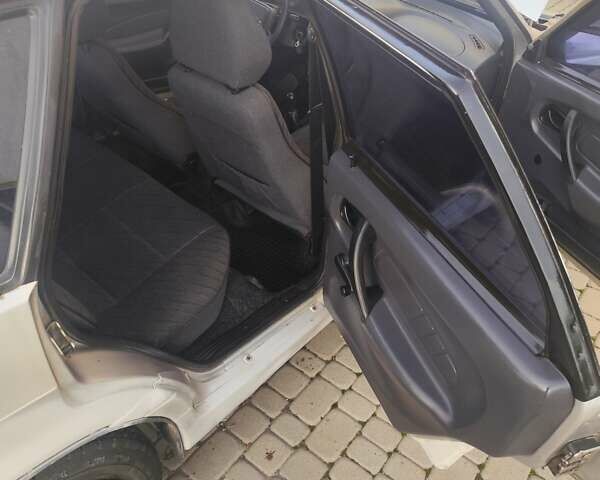 Серый ВАЗ 2115 Самара, объемом двигателя 1.5 л и пробегом 184 тыс. км за 750 $, фото 9 на Automoto.ua