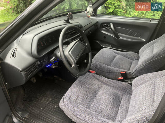 Серый ВАЗ 2115 Самара, объемом двигателя 1.5 л и пробегом 180 тыс. км за 1850 $, фото 3 на Automoto.ua