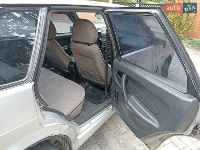 Серый ВАЗ 2115 Самара, объемом двигателя 1.5 л и пробегом 231 тыс. км за 1450 $, фото 19 на Automoto.ua