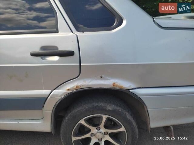 Серый ВАЗ 2115 Самара, объемом двигателя 1.5 л и пробегом 333 тыс. км за 1500 $, фото 4 на Automoto.ua
