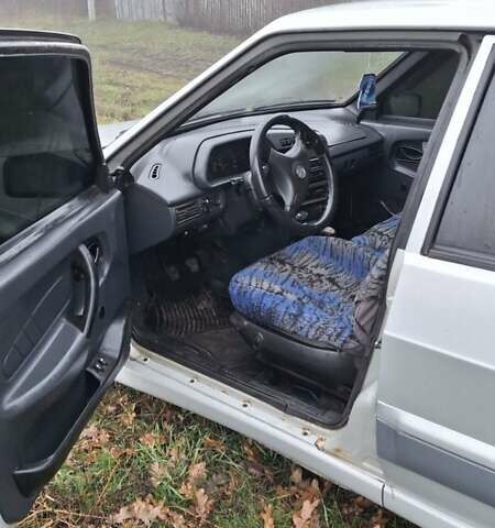 Серый ВАЗ 2115 Самара, объемом двигателя 1.5 л и пробегом 232 тыс. км за 1700 $, фото 6 на Automoto.ua