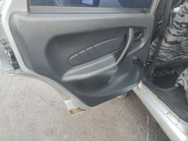 Серый ВАЗ 2115 Самара, объемом двигателя 1.5 л и пробегом 114 тыс. км за 1700 $, фото 10 на Automoto.ua