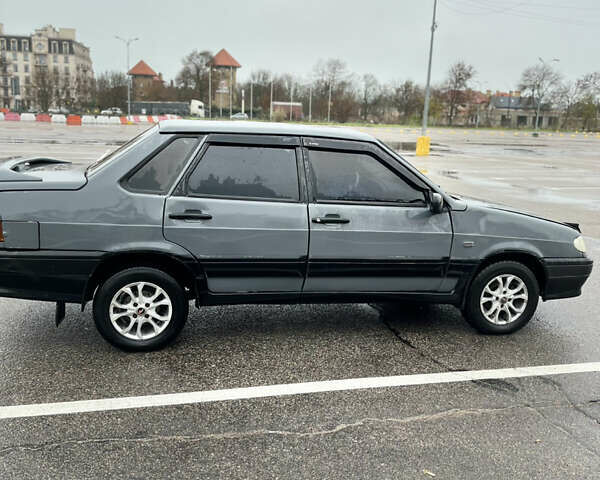 Серый ВАЗ 2115 Самара, объемом двигателя 1.5 л и пробегом 350 тыс. км за 1300 $, фото 2 на Automoto.ua