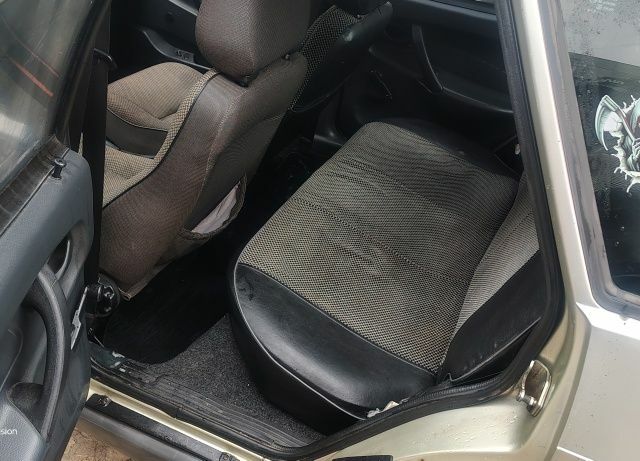 Серый ВАЗ 2115 Самара, объемом двигателя 1.5 л и пробегом 234 тыс. км за 1073 $, фото 4 на Automoto.ua