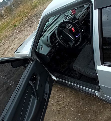 Сірий ВАЗ 2115 Самара, об'ємом двигуна 1.5 л та пробігом 0 тис. км за 1700 $, фото 11 на Automoto.ua